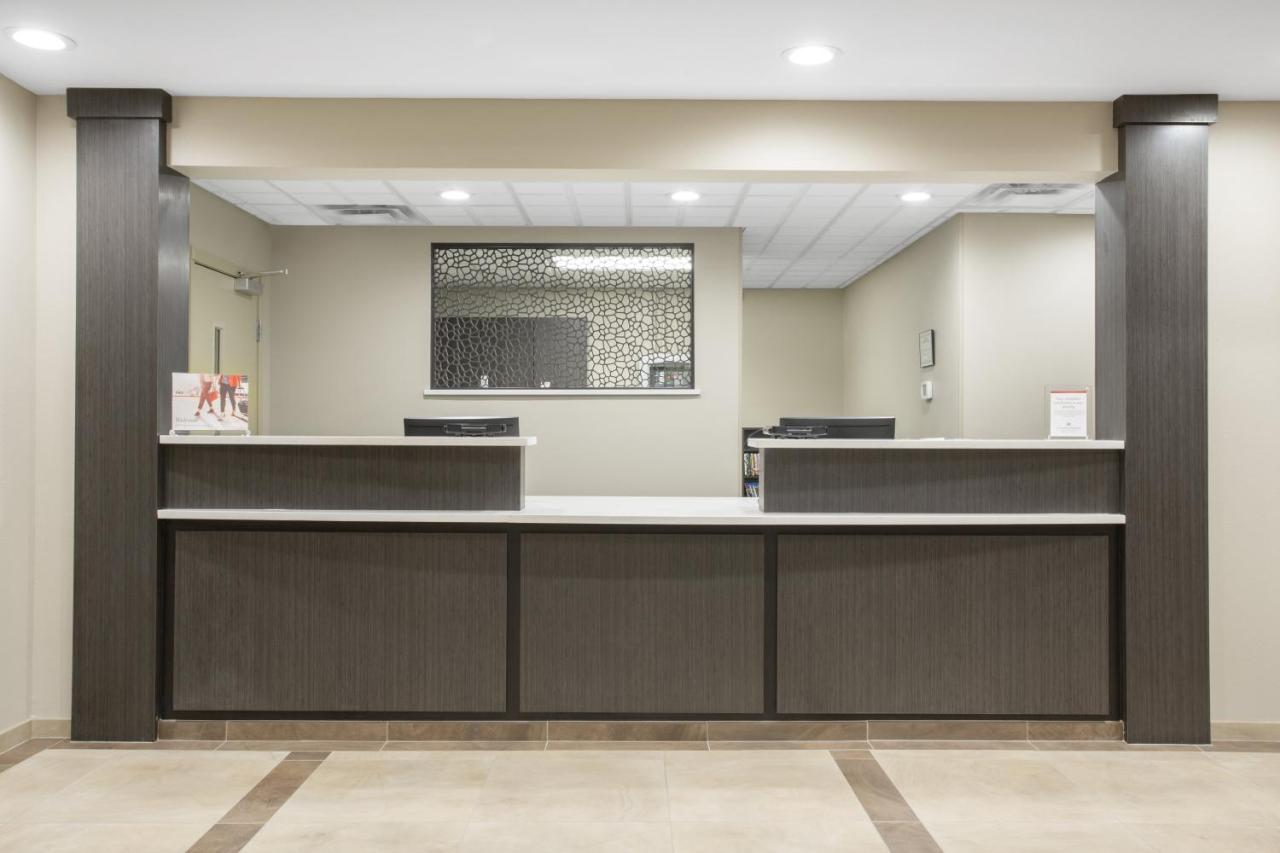 Candlewood Suites Pueblo By Ihg Экстерьер фото